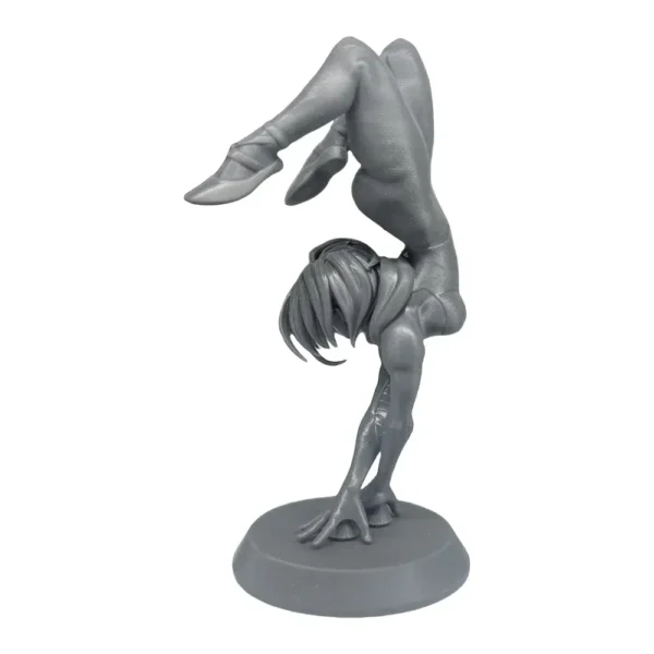 Gwen 1:24 Miniature Resin Plastic Model Kit Unpainted Resin Model Kit Toy A1801 - Image 3