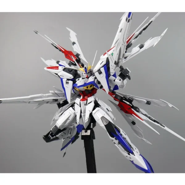Daban 6658 MG 1/100 Eclipse Assembly Model Kit MVF-X08 With Backpack Collection Action Figures Robot Figurine Statue Doll Toys - Image 3