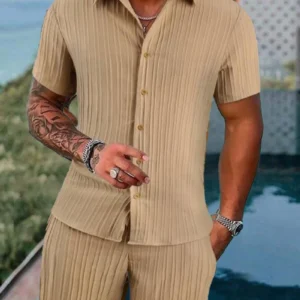 Spring and summer Europe and the United States new men's striped jacquard beach suit loose shorts shirt